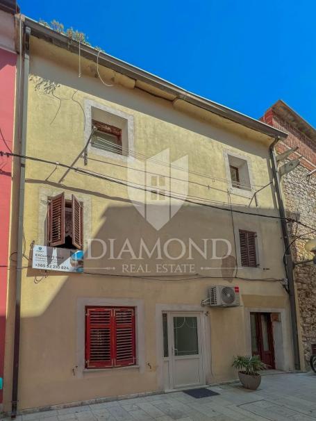 Exclusive, house with a lot of potential in the center of Umag!