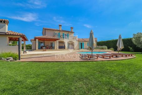 Rovinj, surroundings, luxury villa in an idyllic location