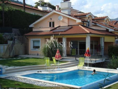 Villas Lovran, 400m2