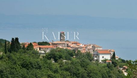 Opatija, Brseč - Građevinsko zemljište na odličnoj poziciji!