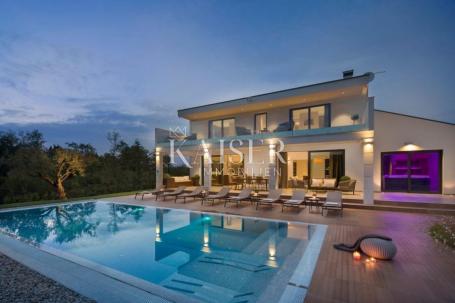 Istria, Poreč area, exclusive villa with swimming pool