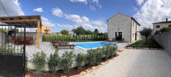 Istria - Poreč, stone villa with swimming pool