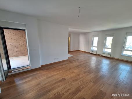 NOVI BEOGRAD TOŠIN BUNAR 84m2 , (2T) , 302256e