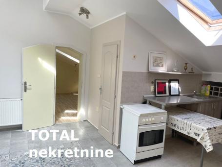 2 Dvosoban stan PETROVARADIN, 87550€