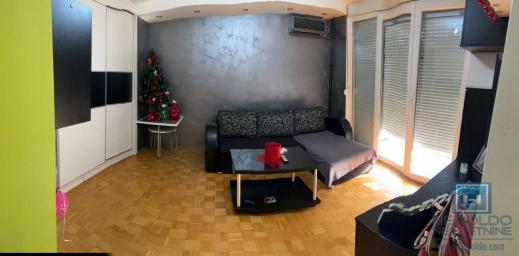 Two-room renovated apartment in the first zone of the city center