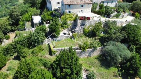 Buje - surroundings, stone Istrian villa with a unique view of the sea and landscape