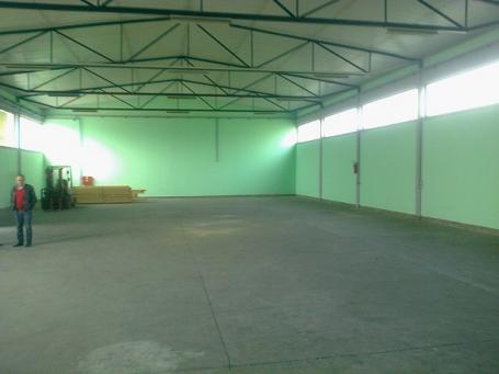 ZEMUN BATAJNICKI DRUM 1200m2 , 3850e