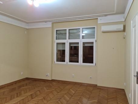 STARI GRAD TERAZIJE 84m2 , 350000e