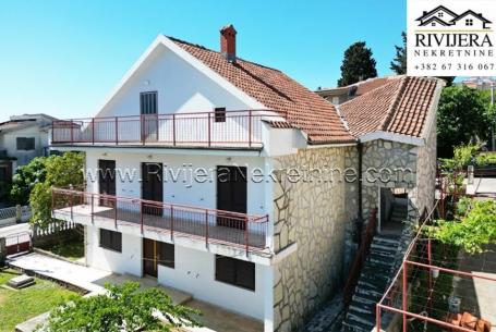 House on two floors in the beautiful village of Radovici Lustica