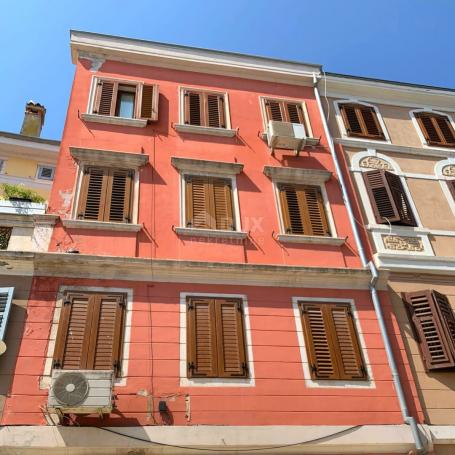 ISTRIA, ROVINJ - Apartment house in the center near the waterfront