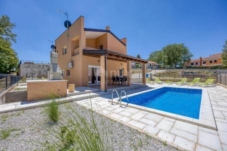 ISTRIA, TINJAN - Semi-detached villa in a quiet and attractive location