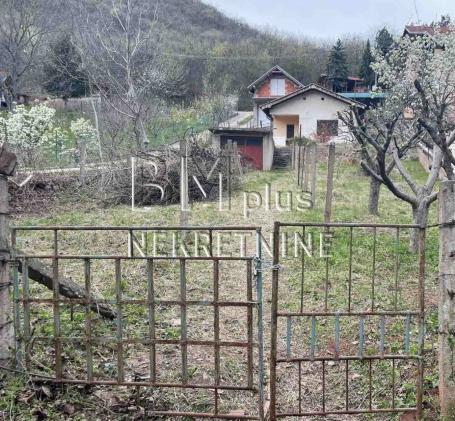 Na prodaju vikendica, Sićevo, 22. 000 eur. 