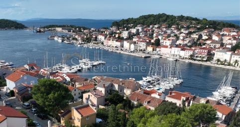 Mali Losinj - 2R+LR, 100 m2