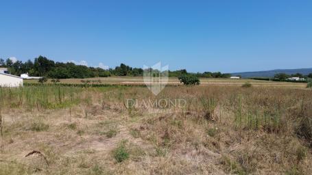 Barban, building plot in an attractive location