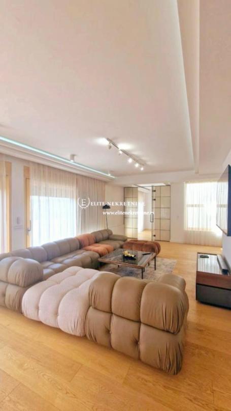 Lux penthouse Vracar, terasa 85m2, 2 garazna mesta