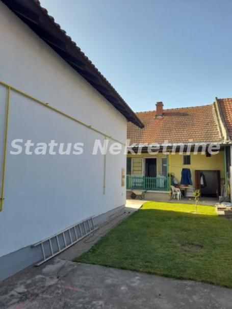 Salajka-Interesantna Starija Kuća Pogodna za Poslovanje-065/385 8880