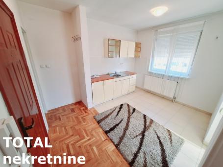 1 Jednosoban stan NOVI SAD, 74150€