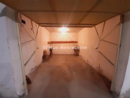 GARAŽA NA GRBAVICI, U SUTERENU ZGRADE 17M2, CENA 80EU, BEZ DEPOZITA