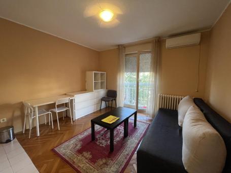 Garsonjera 21m Bul. Oslobođenja IZDAJE SE