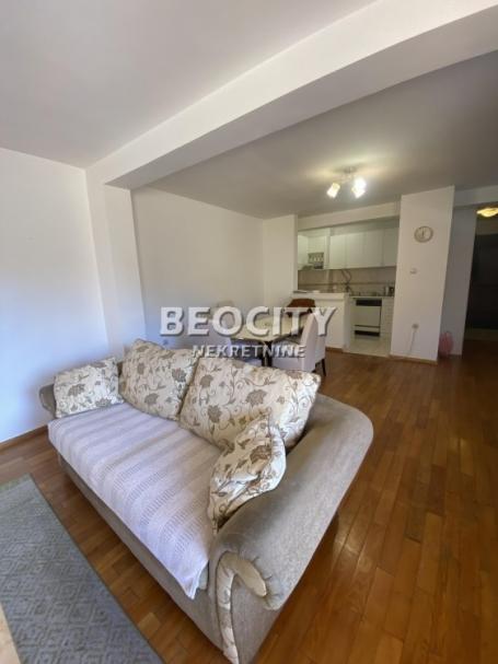 Novi Sad, Centar, Zmaj Jovina , 2. 0, 72m2, 500EUR