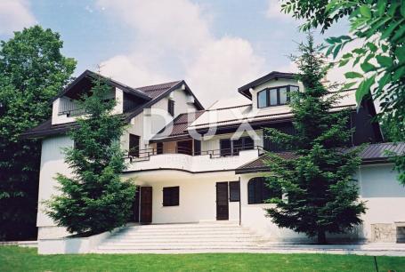 Haus Fužine, 500m2