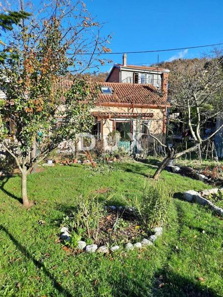 RIJEKA, PODHUM - detached house with a garden in a great location! OPPORTUNITY!