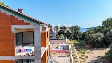 MALI LOŠINJ, ARTATORE - Apartment 2 bedrooms + bathroom on the 1st floor in a new building 250m from