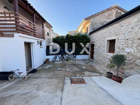 ZADAR, SKROČINI - Two renovated stone houses in a prime location