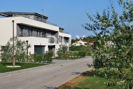 ISTRIA, BANJOLE - Modern villa with sea view