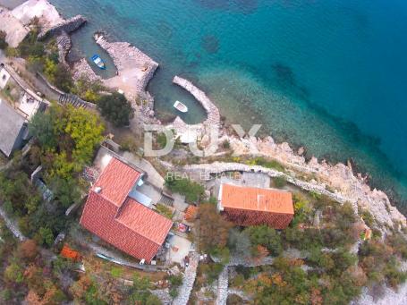 SENJ, JABLANAC - Haus 1. Reihe zum Meer!