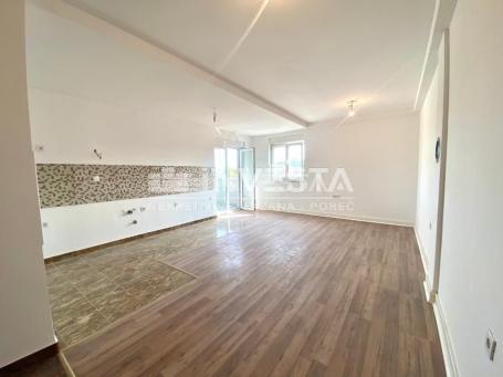 Fažana, Valbandon area, apartment on the second floor of the building, 72.57 m2