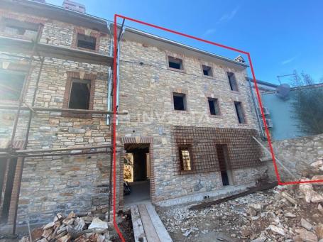 Juršići, kuća u nizu 174m2 sa dodatnim apartmanom