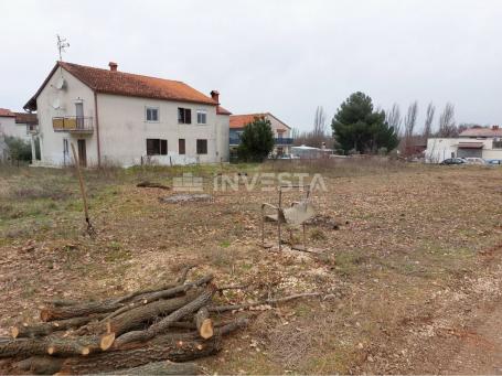 Poreč surroundings, land first row to urbanization in an excellent location