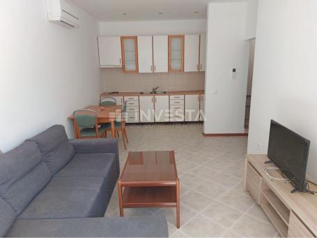 Poreč, two-room apartment on the ground floor, 61+28 m2, top location, OPPORTUNITY!