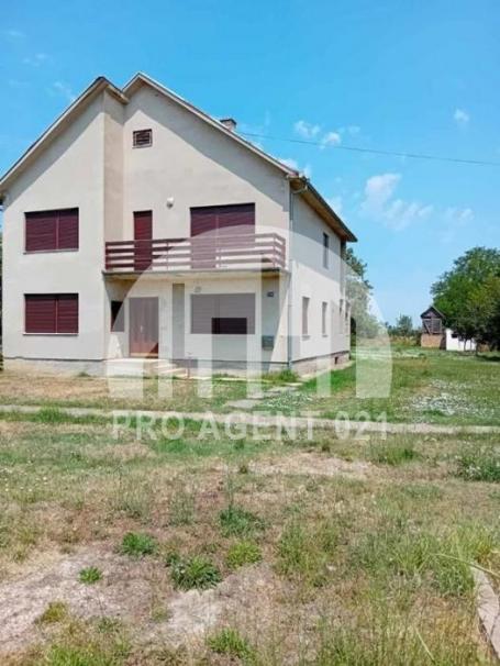 Novi Sad Čenej 160.500 € Kuća Prodaja