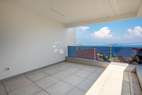 Wohnung Opatija - Centar, Opatija, 109,73m2