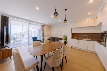 Wohnung Opatija - Centar, Opatija, 108m2