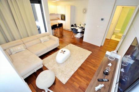 Zadar, Borik, moderan trosoban stan vrtom, NKP 87, 55 m2