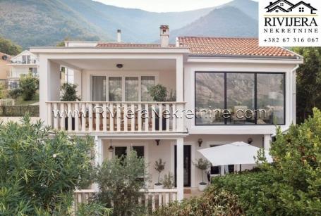 For sale luxury villa Prcanj Kotor