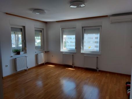 NOVI SAD - BULEVAR EVROPE - 110. 00 m2