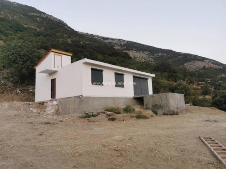 HOUSE FOR SALE, SUTOMORE