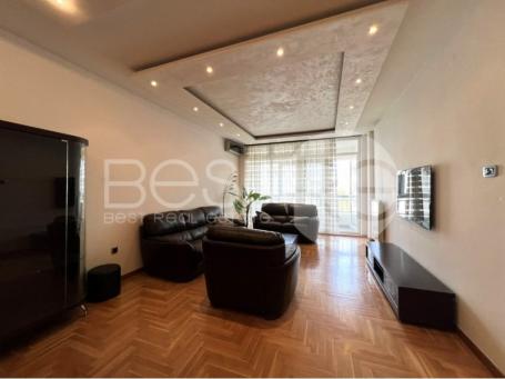 Excellent two-bedroom apartment on Antifasisticke borbe Str.