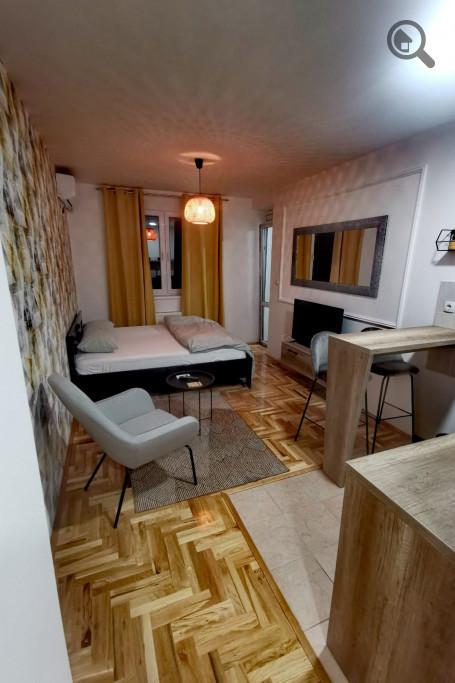 NOVI SAD - NOVA DETELINARA - 25. 00 m2