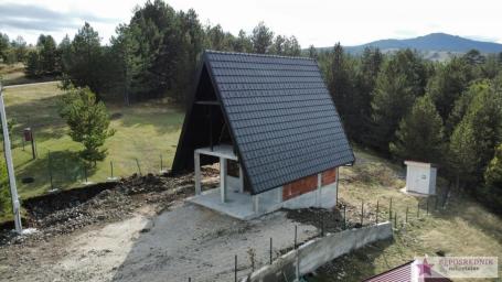 Znatno korigovana cena - Zlatibor, Čajetina, Podgorica, 100m2