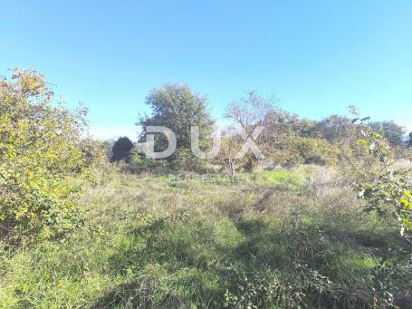 ISTRIA, MEDULIN - Attractive building plot near the sea, 1088 m2