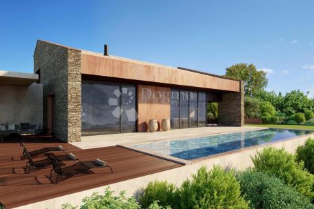 EXCEPTIONAL PROJECT IN BEAUTIFUL NATURE WITH BUILDING PERMIT FOR A HOUSE WITH POOL