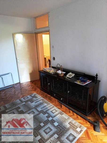 STAN STANOVO 43M2, VIS. PRIZEMLJE, CG, —42. 900 E