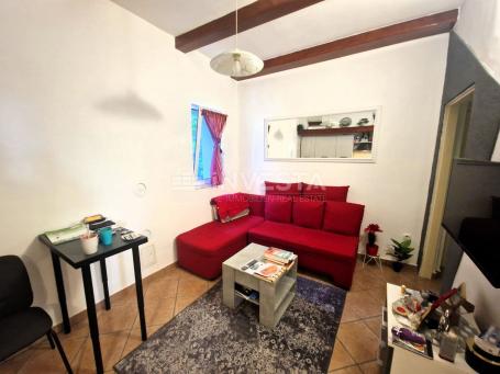 Pula center, ground floor apartment