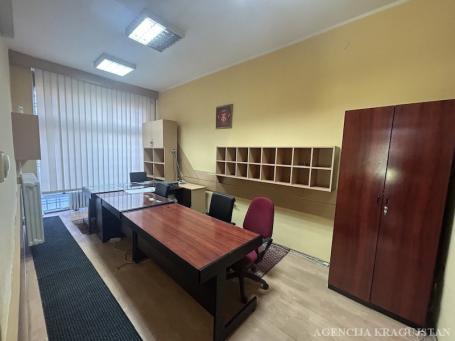 Izdavanje, Lokal, 65. 00m2 , Mala vaga