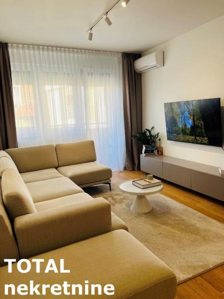 2 Dvosoban stan NOVI SAD, 200850€